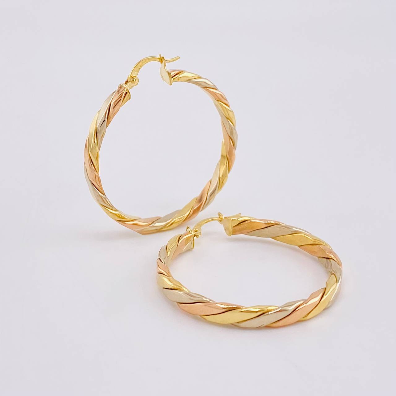 Candongas Vicy 6.05g / 4cm Tres Oros 18K