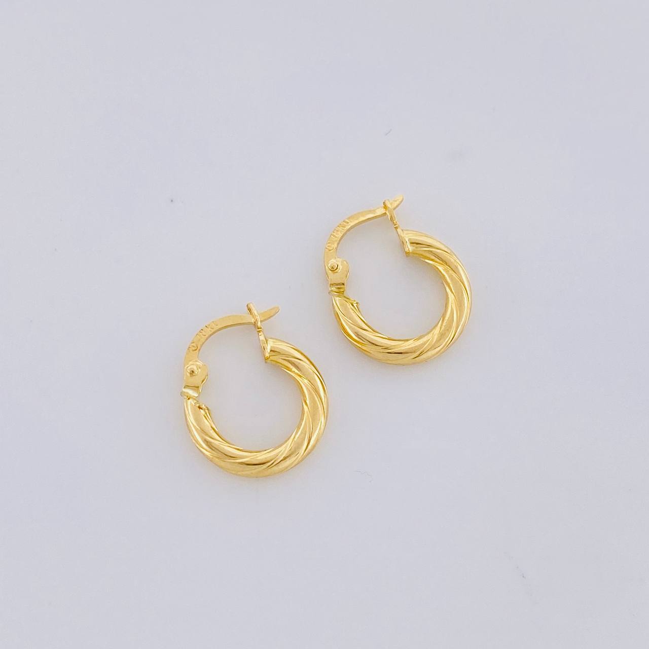 Hoop Earrings Arielle 1.25g / 1/2 in Yellow Gold 18K