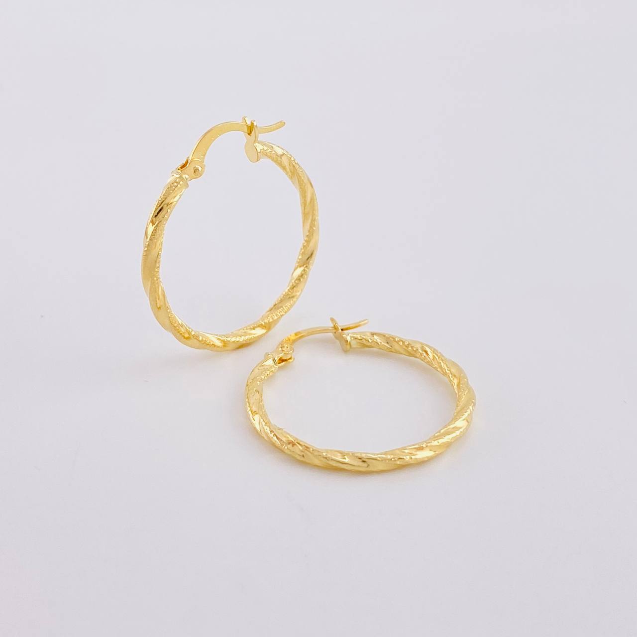 Candongas Sami 1.55g / 2.8cm Oro Amarillo 18K