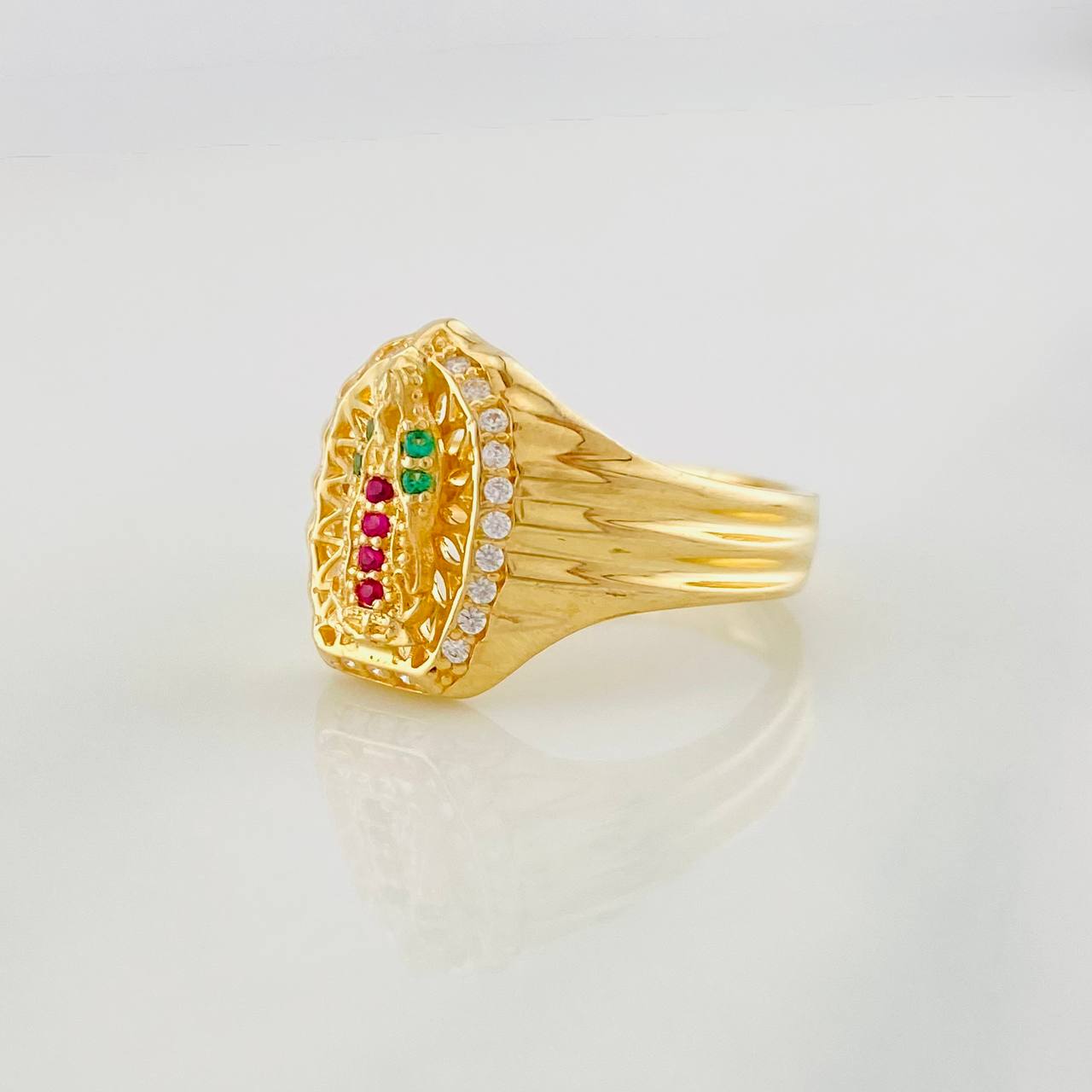 Anillo Virgen de Guadalupe 4.05g / T6 1/4 Oro Amarillo 18K