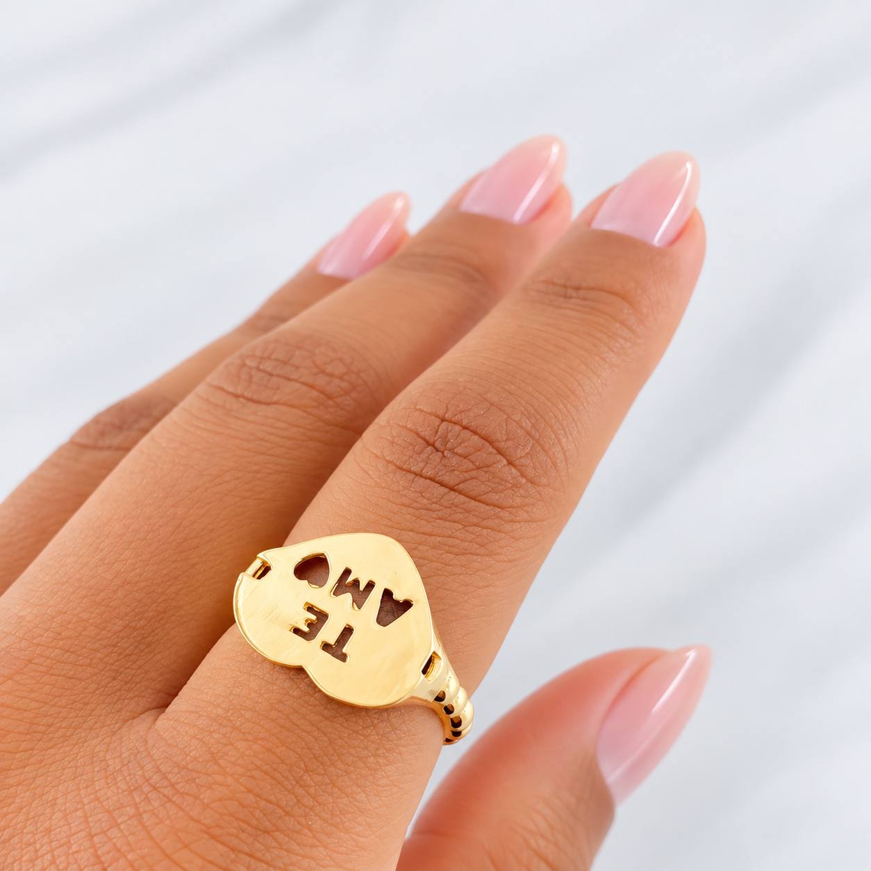 Anillo Corazon Te Amo 3.35g / T7 1/4 Oro Amarillo 18K