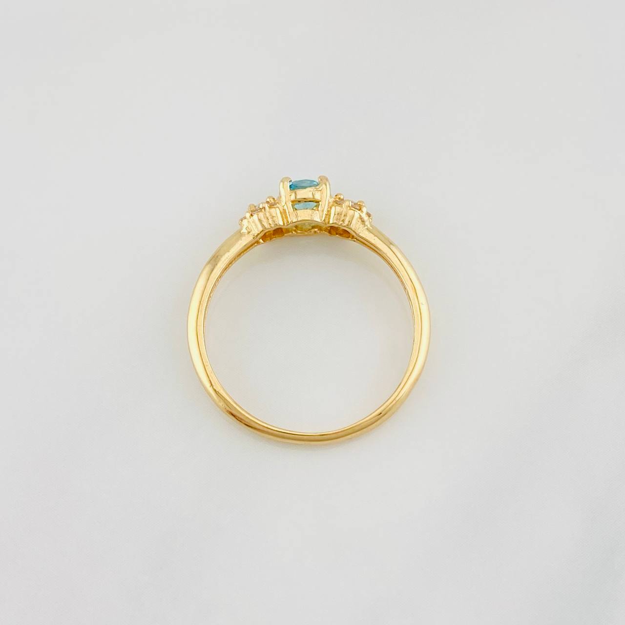 Anillo Solitario Flor 1.9g / T5 3/4 Oro Amarillo 18K