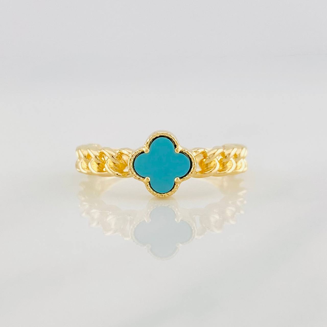 Anillo Trebol Cubana 2.85g / T6 1/4 Oro Amarillo 18K