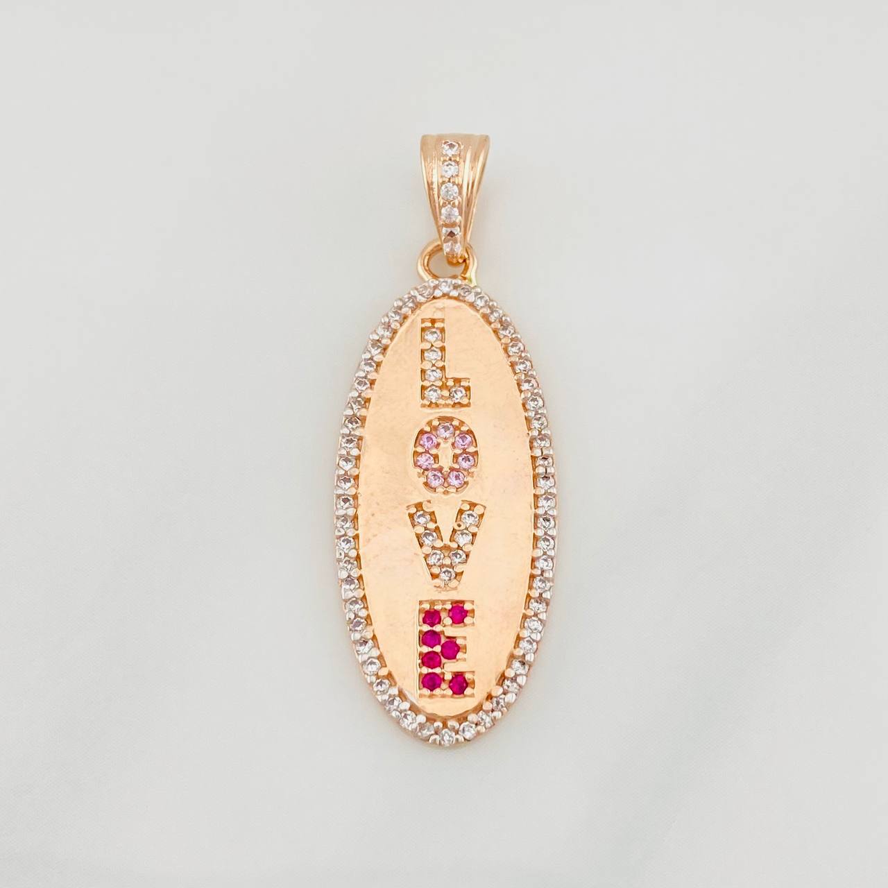 Dije Placa Love 3.15g / 1 1/4 in Oro Rosa 18K