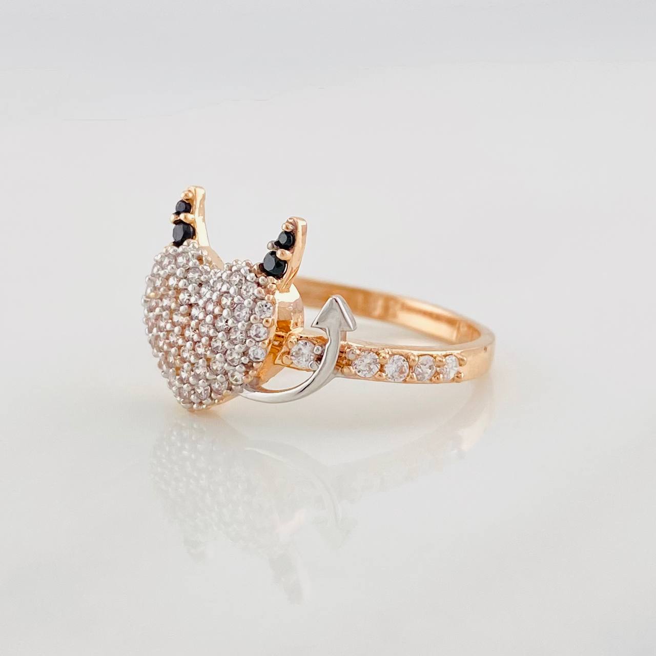 Anillo Corazon Devil 2.65g / T7 1/4 Dos Oros Rosa Oro Blanco 18K