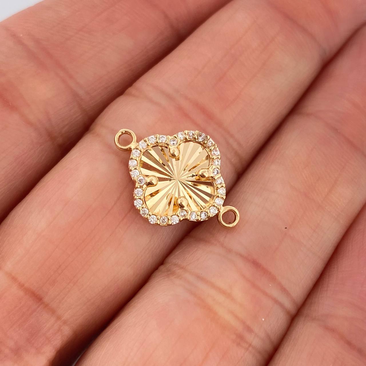 Herraje Trebol 1.2gr / 1/2 in / Oro Amarillo Nac.Esp. 18K &