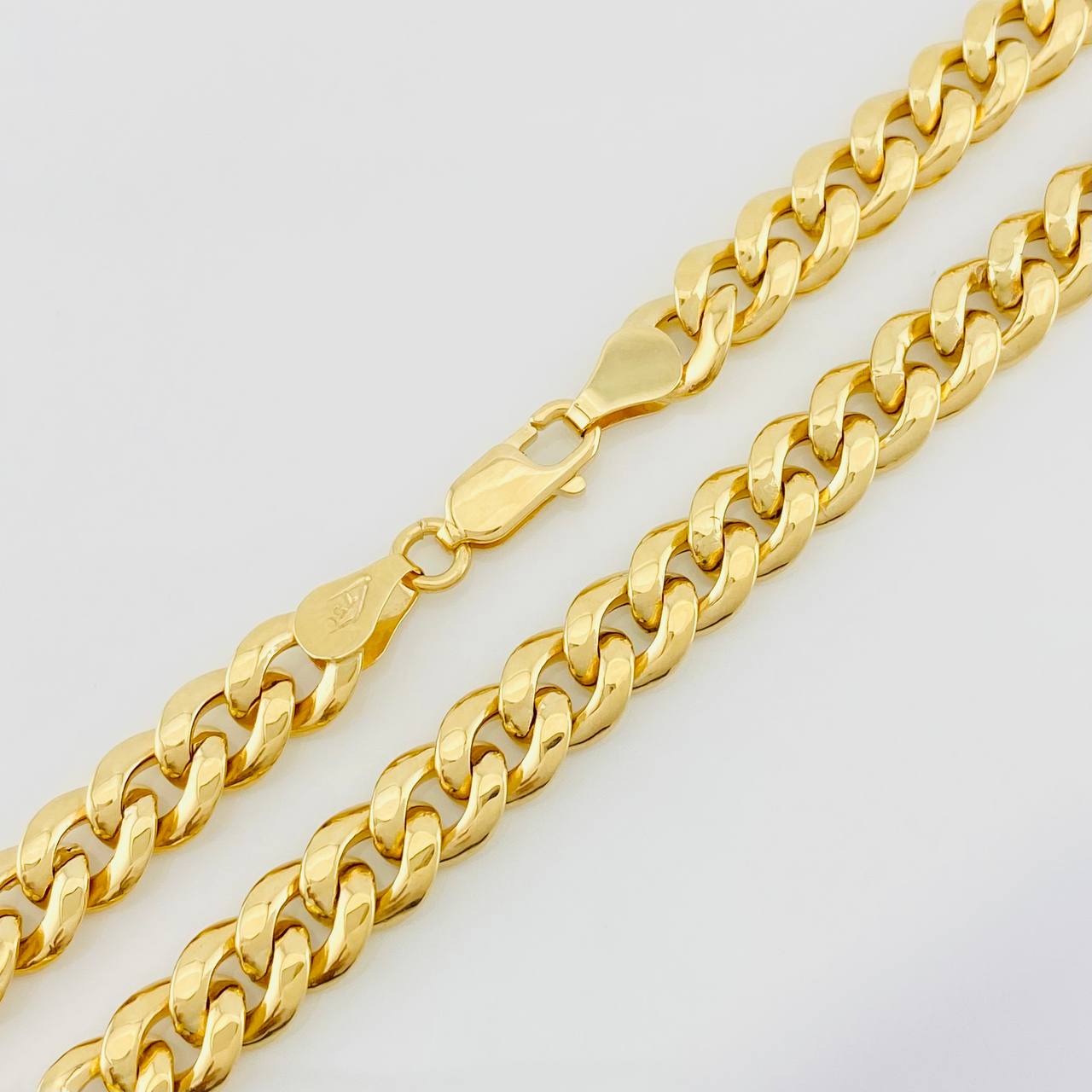 Cuban Links 14g / 24 in / 6.6mm Yellow Gold 18K
