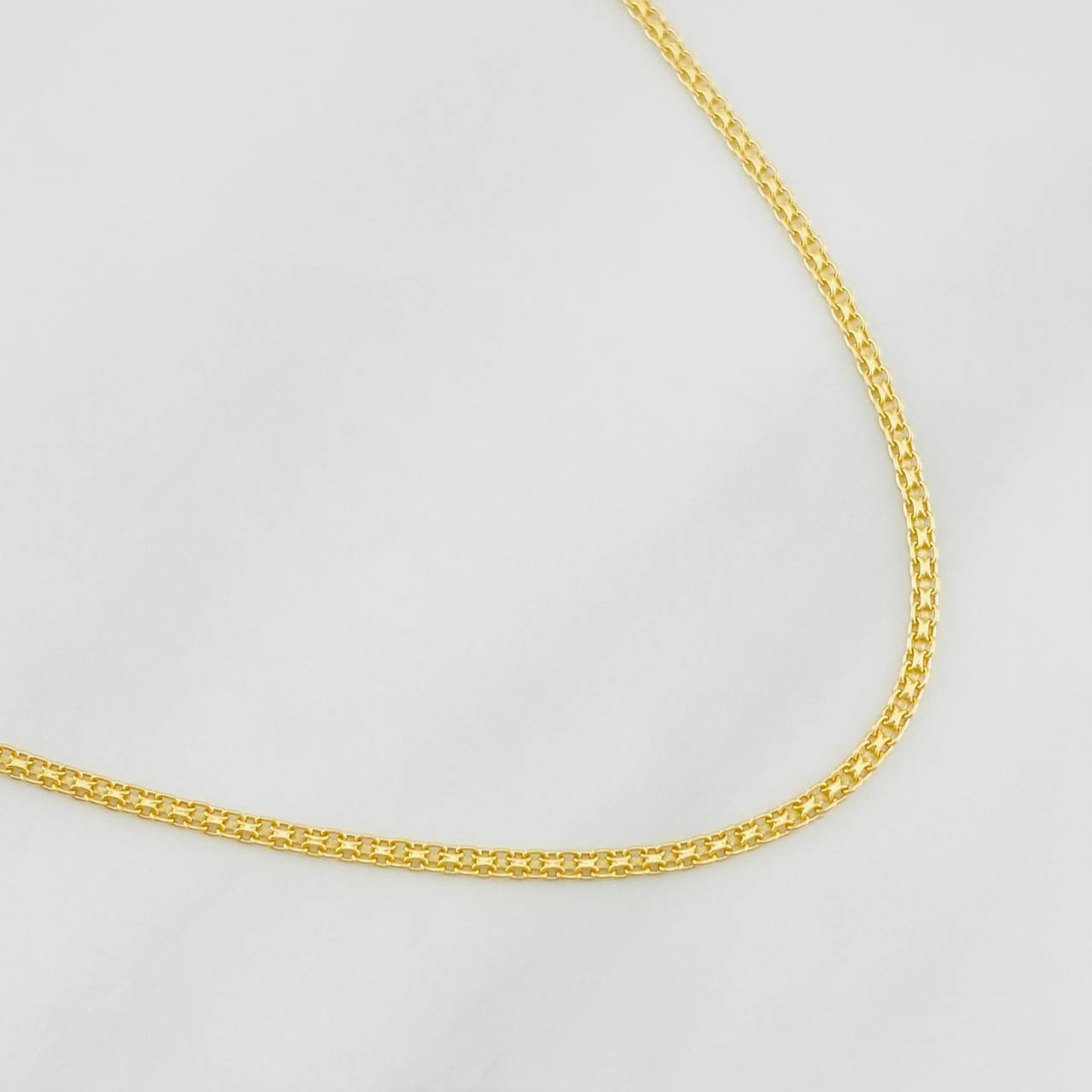 Cadena China 3.3g / 24 in / 1.4mm Oro Amarillo 18K