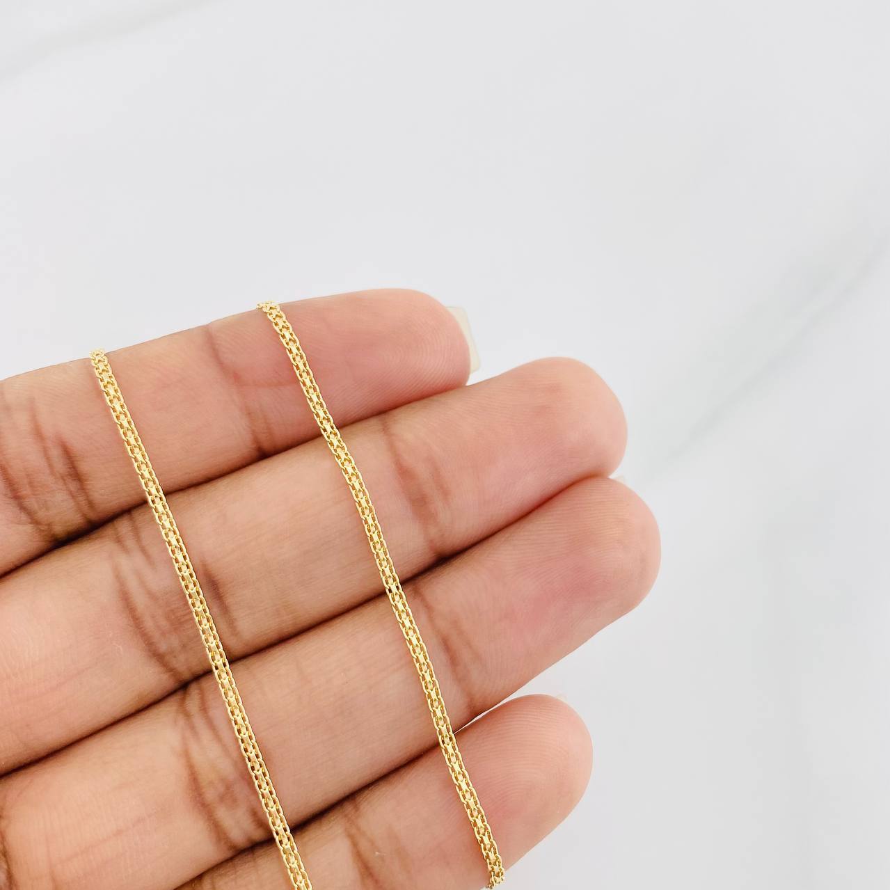 Cadena China 3.3g / 24 in / 1.4mm Oro Amarillo 18K