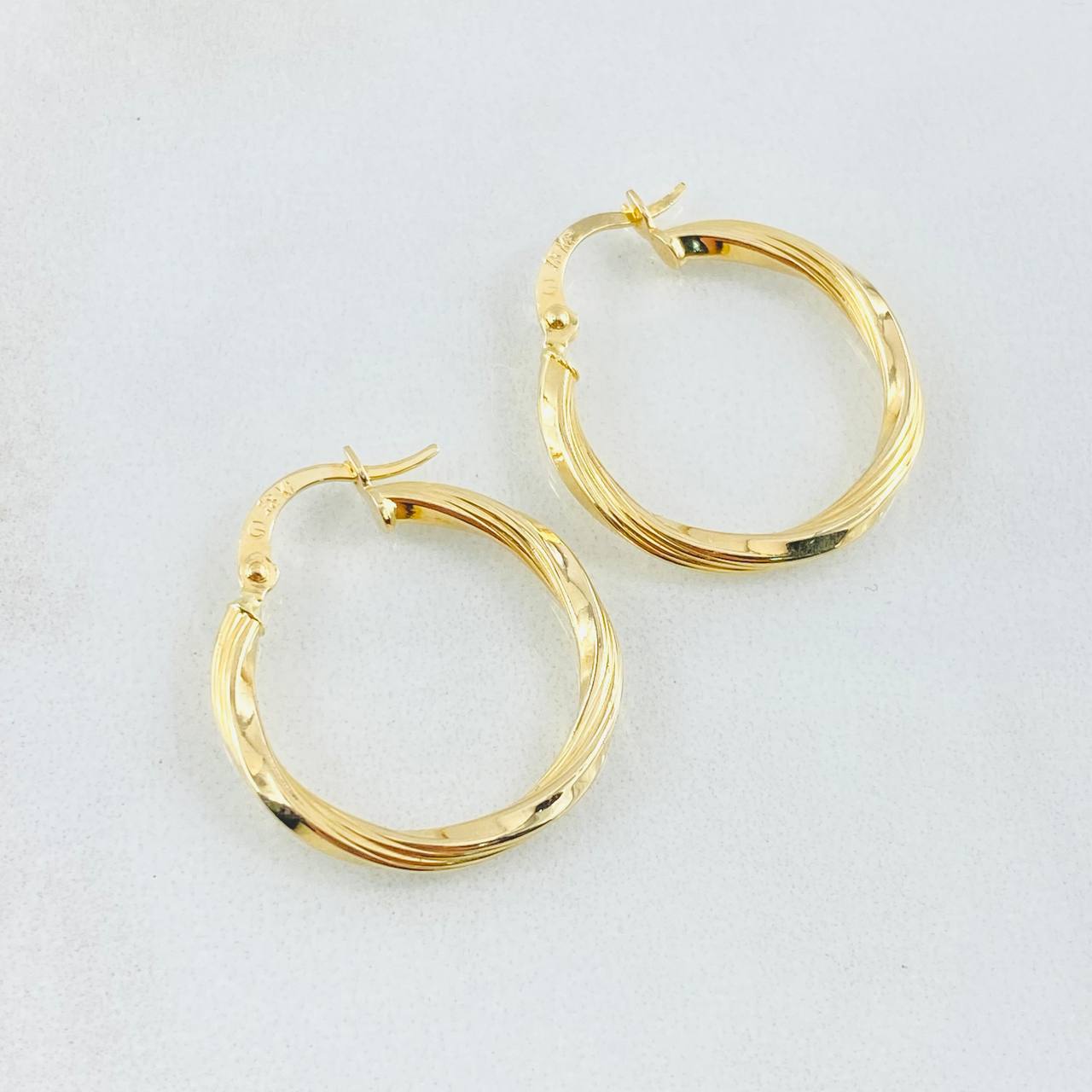 Candongas Mai 1.15gr / 1/2 in / Oro Amarillo 18K *