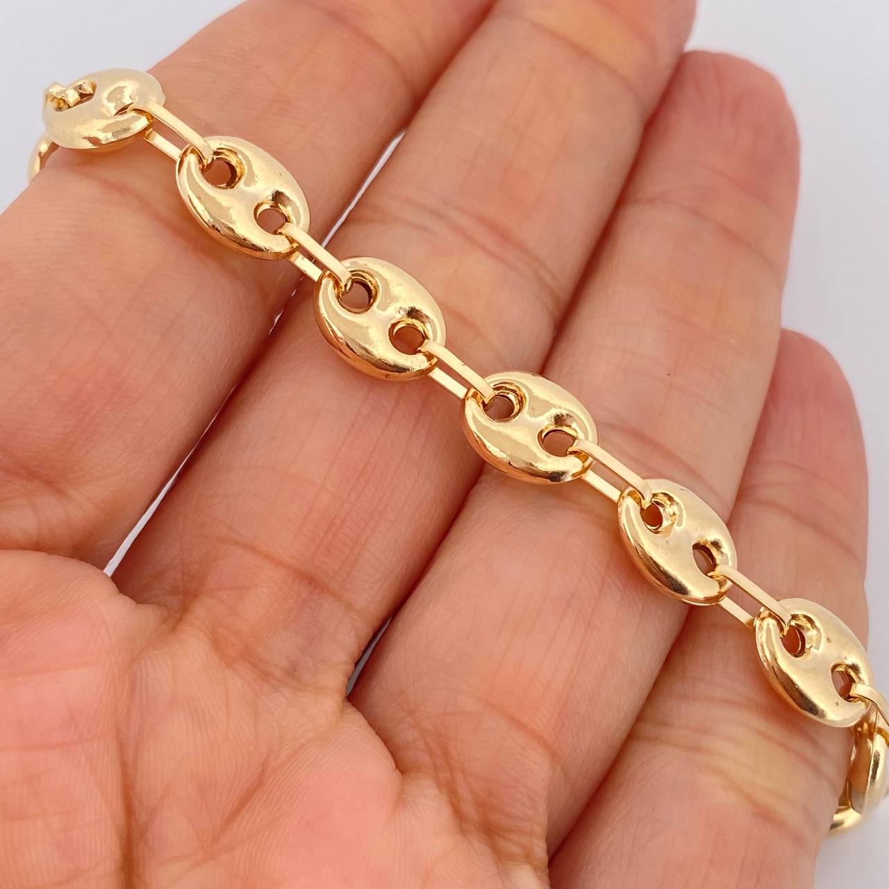 Pulso Gc 8.1gr / 8 1/4 in / 8.15mm Oro Amarillo 18K $