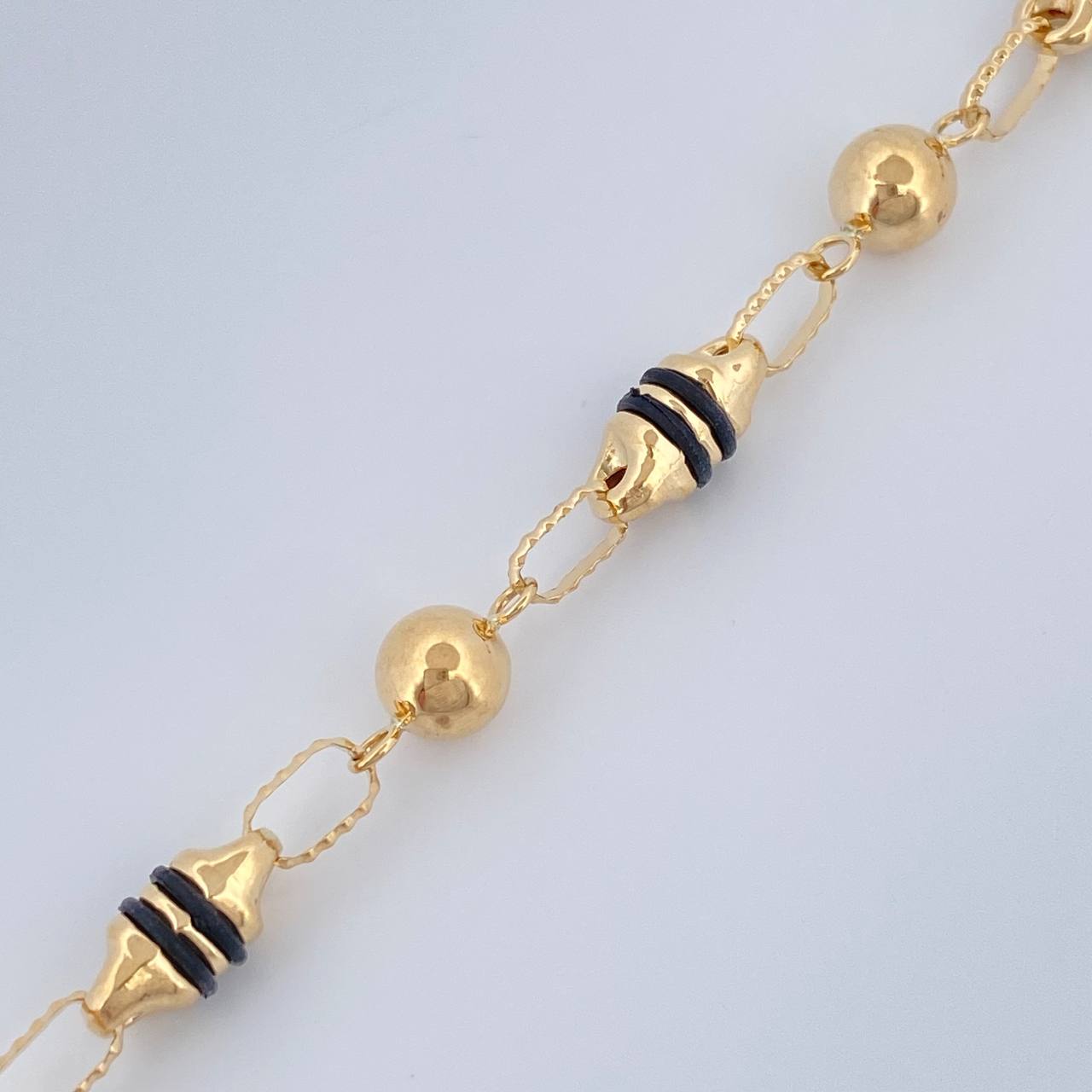Pulso Rustica Barril Tipo Militar 4.35gr / 8 1/4 in / 5mm Oro Amarillo 18K $