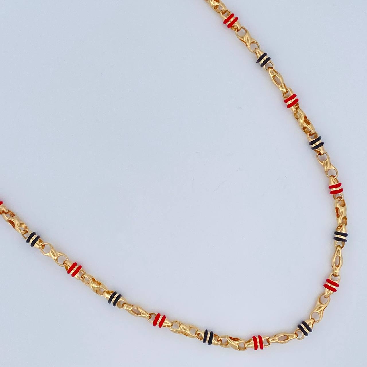 Cadena Rustica Infinitos 28.5gr / 24 1/2 in / 3.4mm Oro Amarillo 18K $