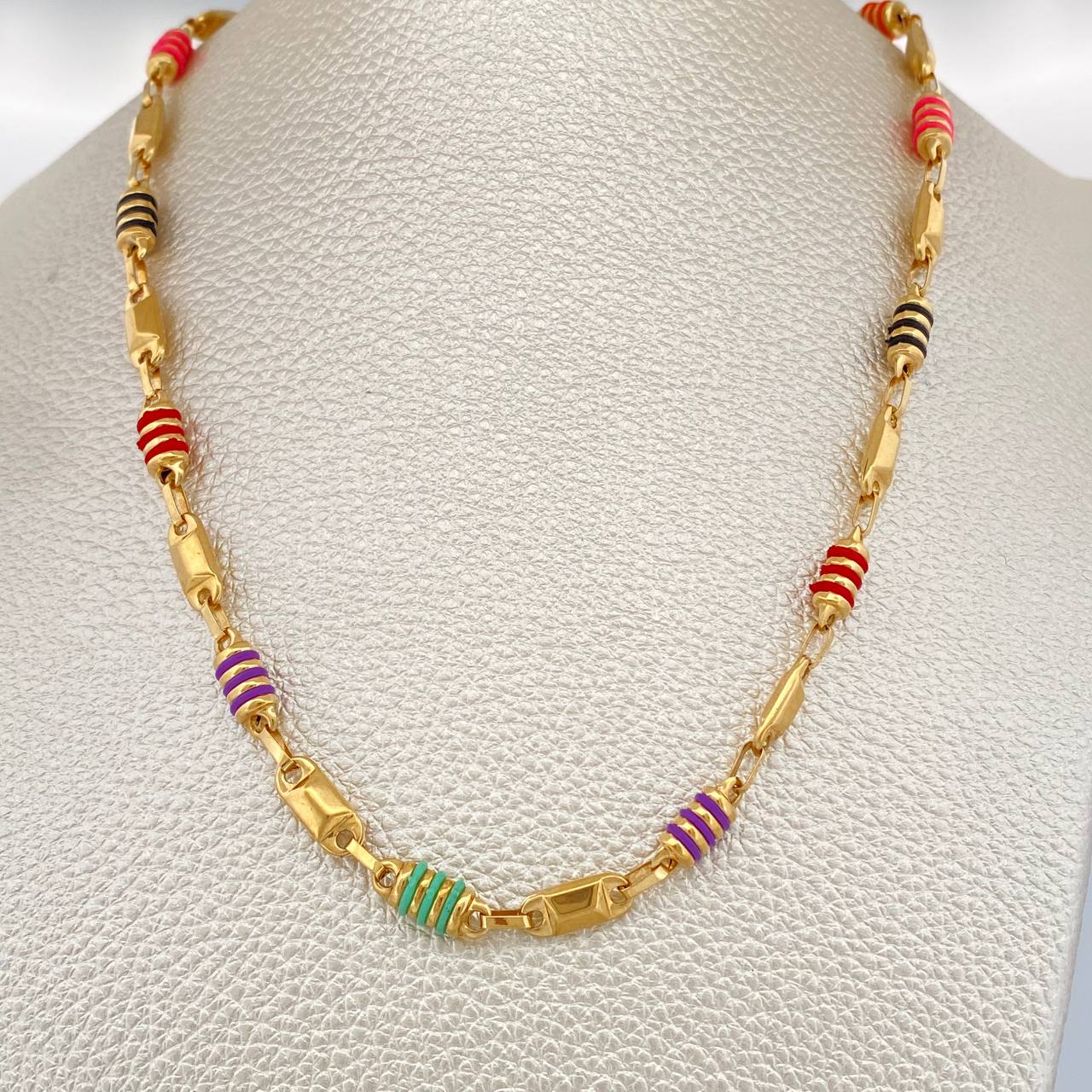 Cadena Rustica Barril 14.75gr / 24 in / 5mm Oro Amarillo 18K $
