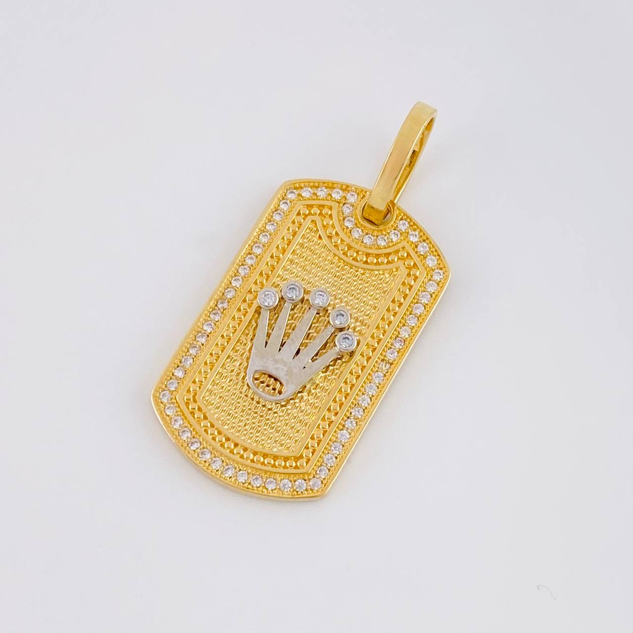 Dije Placa Corona 7.05g / 1 1/2 in Dos Oros Amarillo Blanco 18K