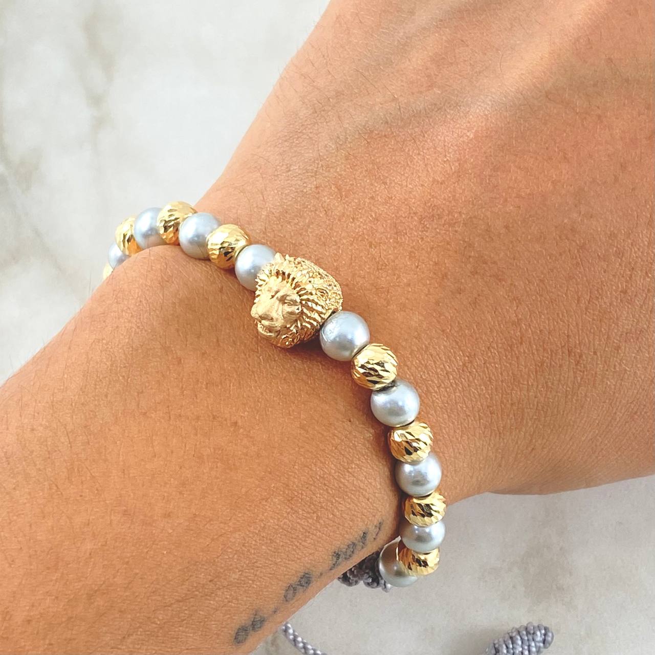 Gray Bracelet Charm Thick Lion 4.6gr / 6mm Beads Diamond Cut 8pcs 18K Yellow Gold ©
