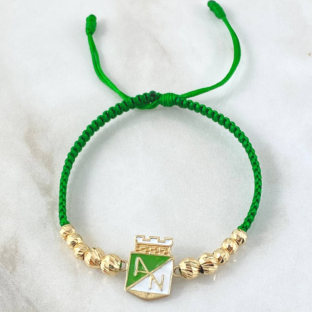 Pulsera Verde Herraje Escudo Nacional 2.3gr / 4mm-5mm Bolas Diamantadas 10und  Oro Amarillo 18K ©