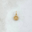 Dije Circulo Ola Cruzada 0.4gr / 1.4cm / Circones Blancos Oro Amarillo 18K