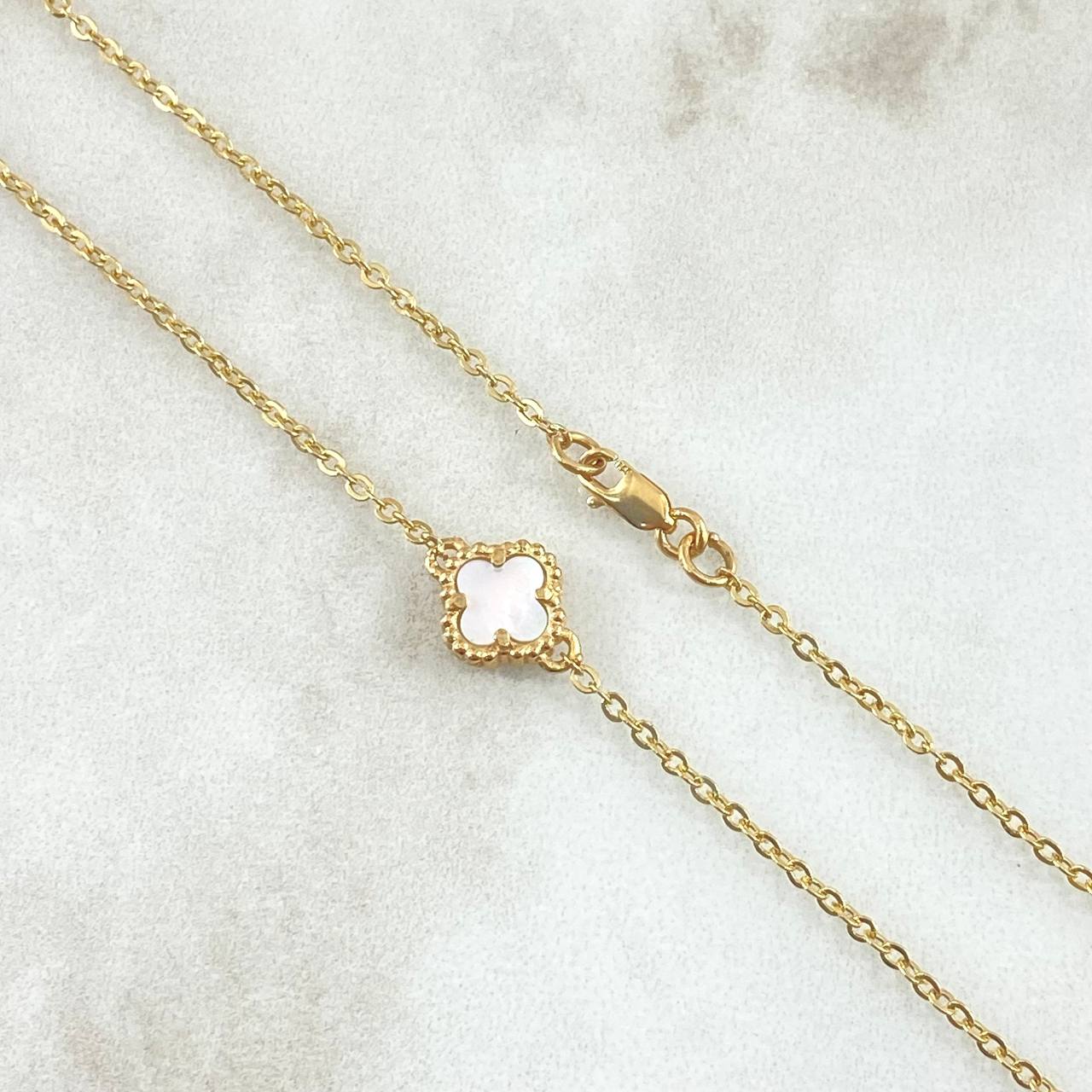 Cadena Aro Seguido Trebol VCyA 6.3gr / 45cm / 1.5mm Nacar Blanco Punteado Oro Amarillo  18K