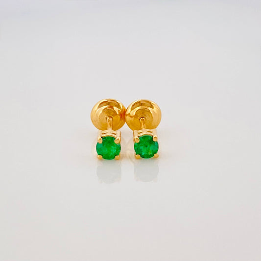 Stud Earrings Four Prongs Emeralds 0.7 g / in / 2.8 mm Yellow Gold 18K