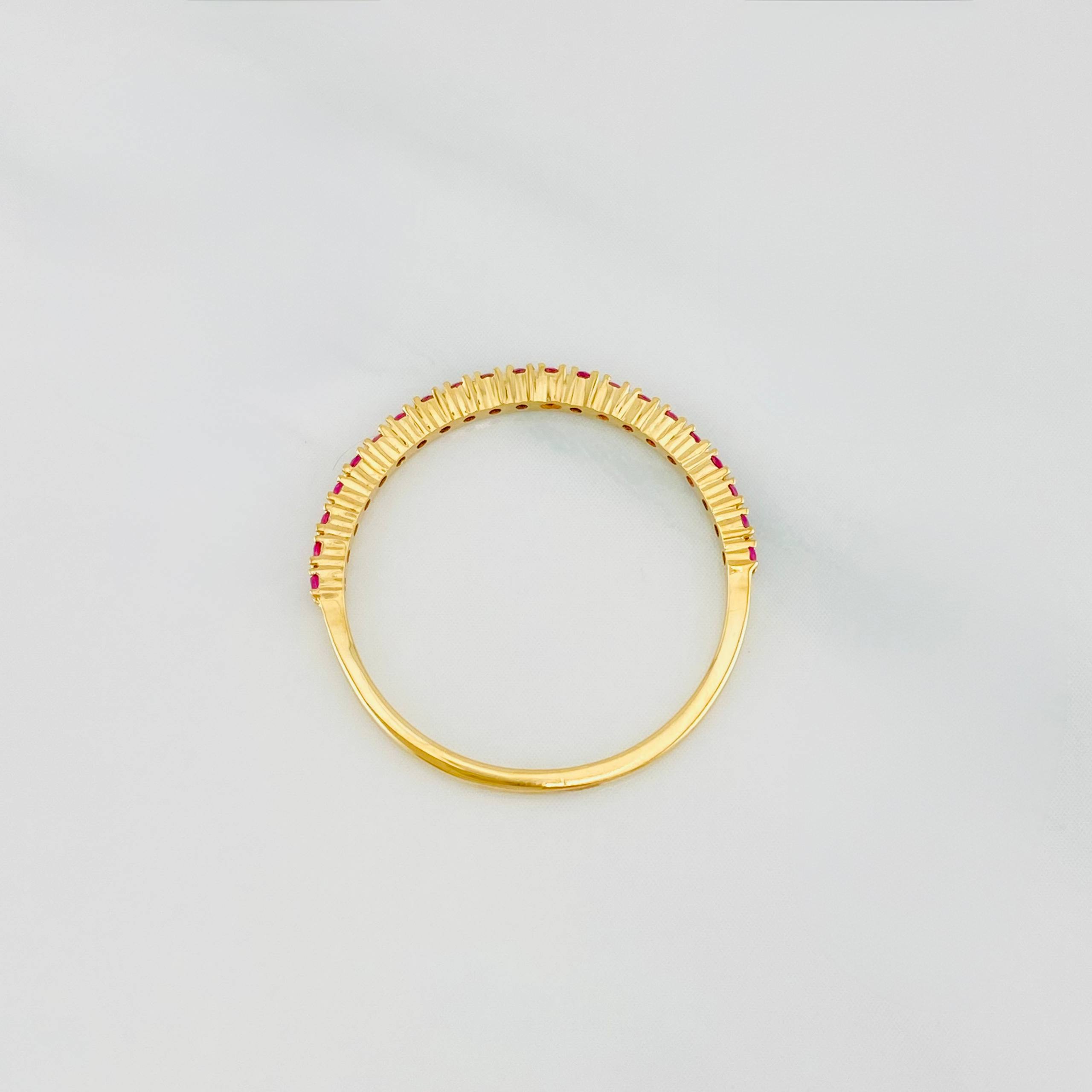Anillo Churumbela Rubies 1.05 g / T7 Oro Amarillo 18K