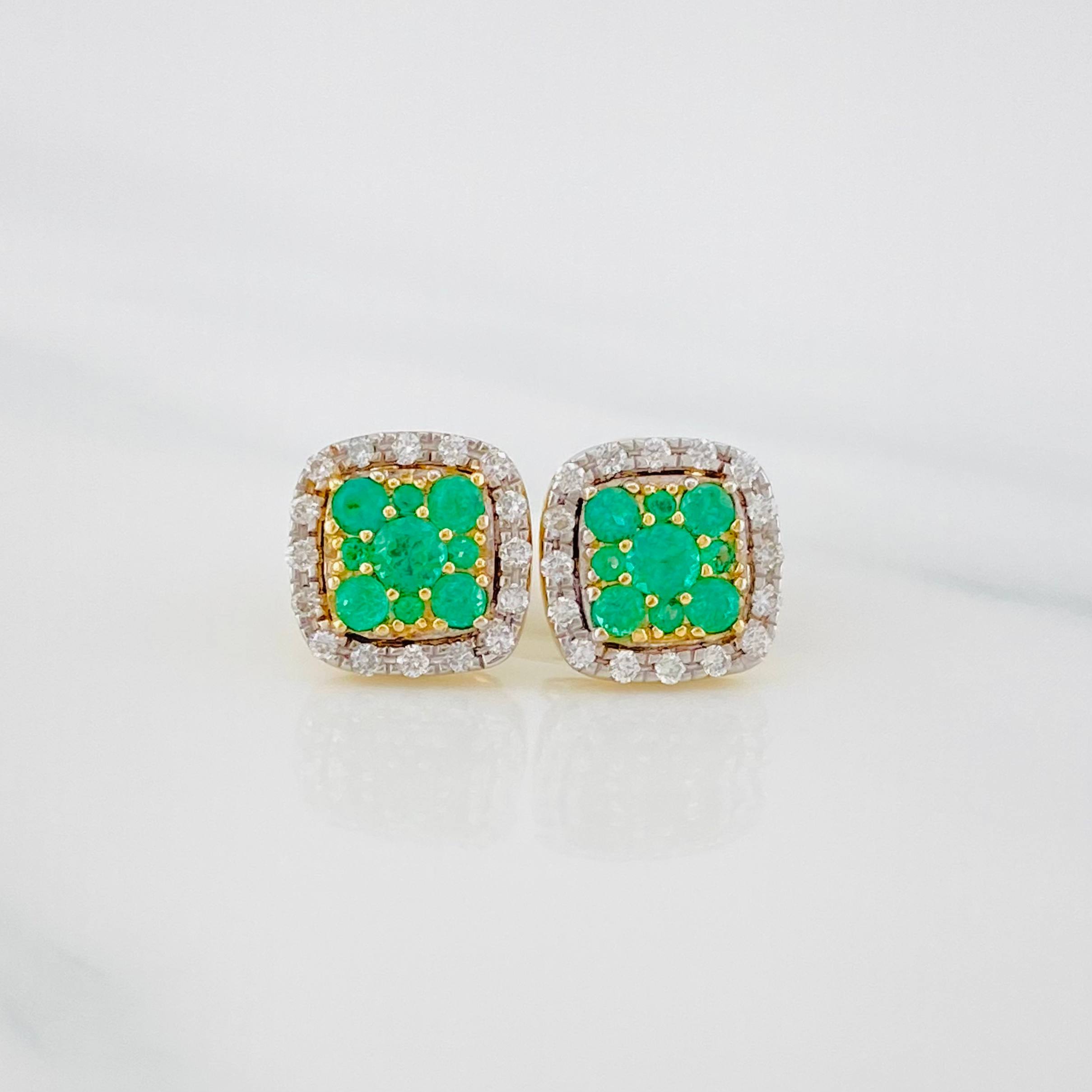 Stud Earrings Halo Emeralds 2.3 g / in / 7.9 mm Two Yellow White Gold 18K