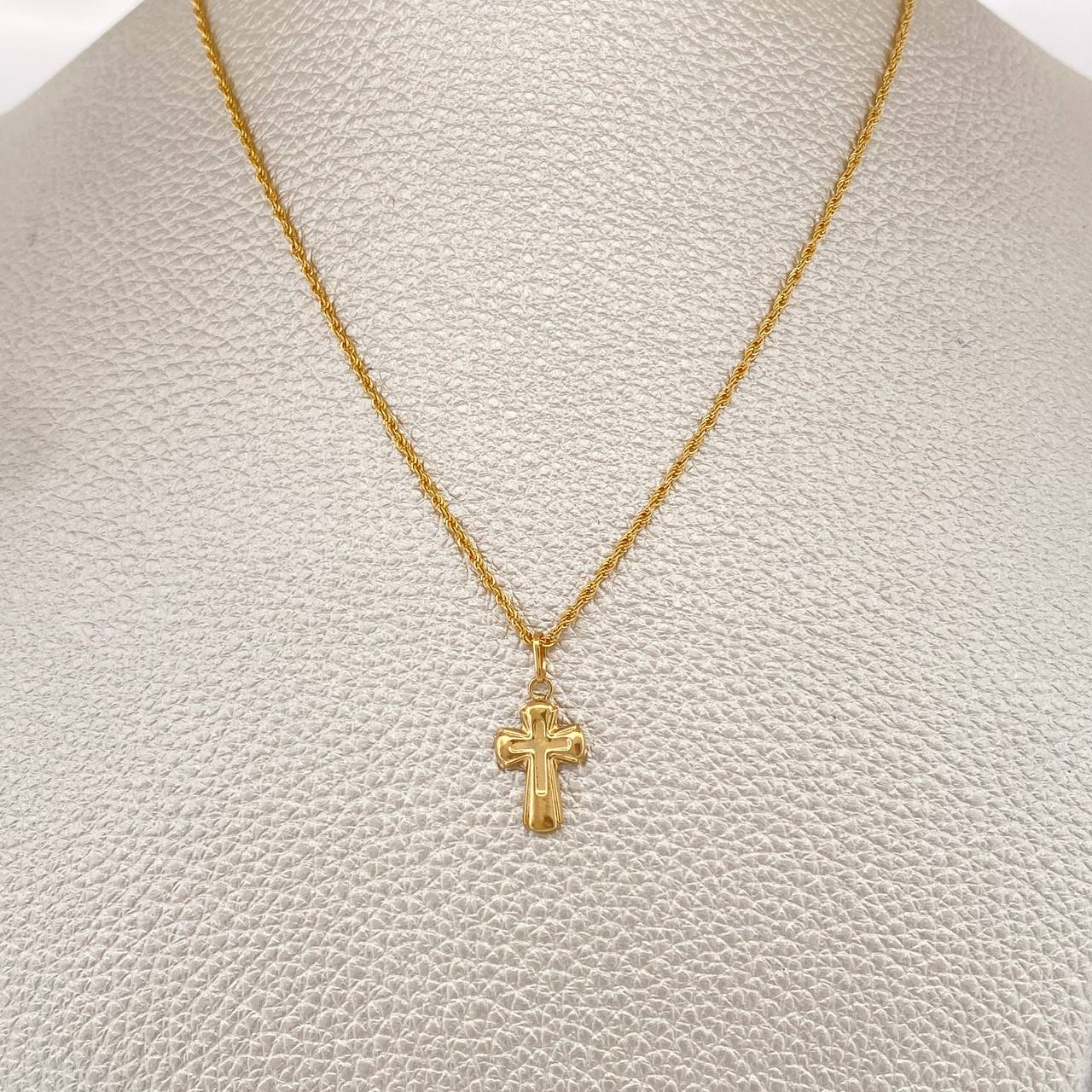 Set Rope Chain and Pendant + Cross 1.3gr / 17 3/4 in / 18K Yellow Gold $