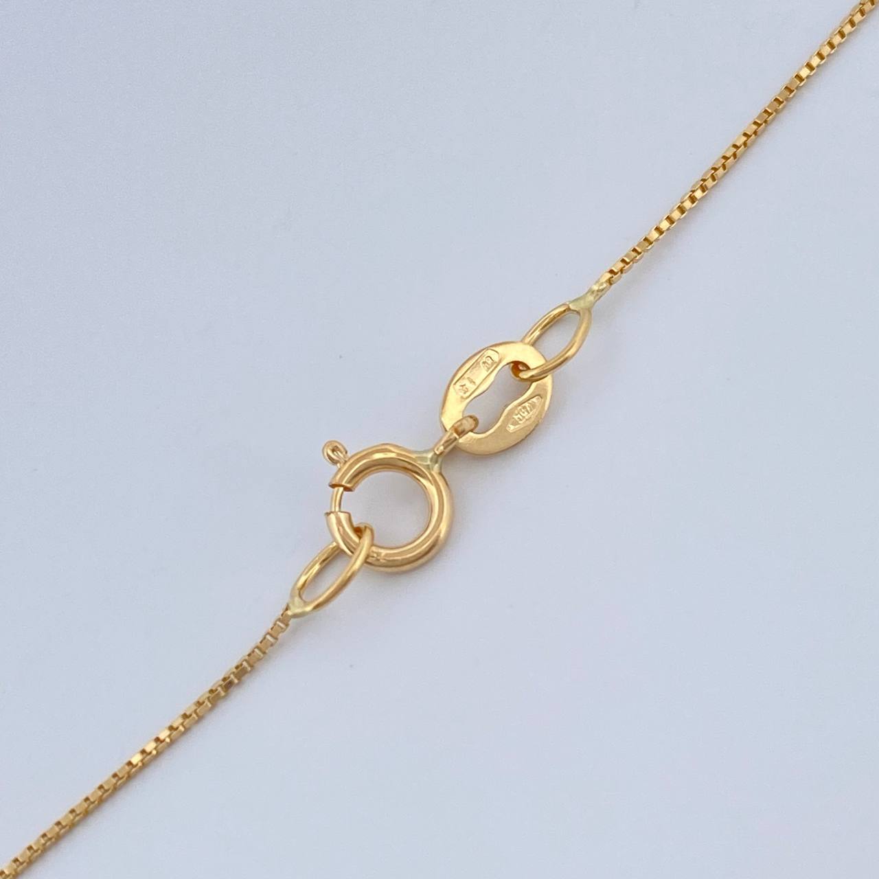 Set Venetian Chain and Pendant + Virgin of Help 1.35gr / 18 in / 18K Yellow Gold $