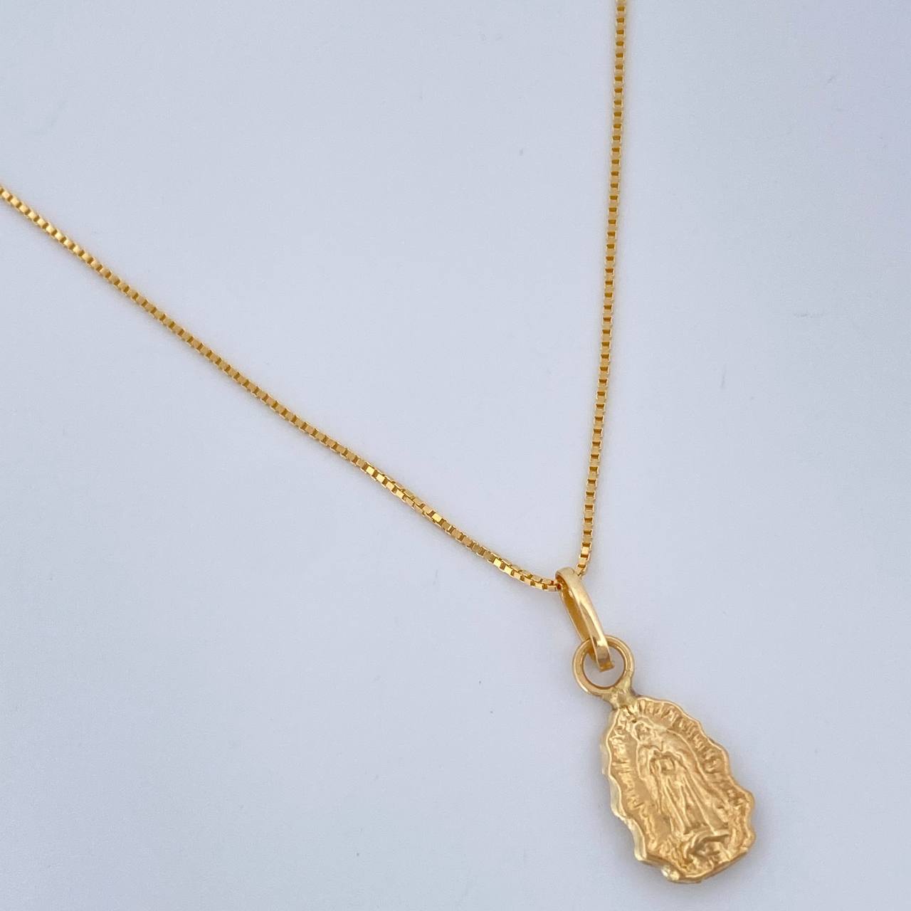 Set Venetian Chain and Pendant + Virgin of Guadalupe 1.3gr / 18 in / 18K Yellow Gold $