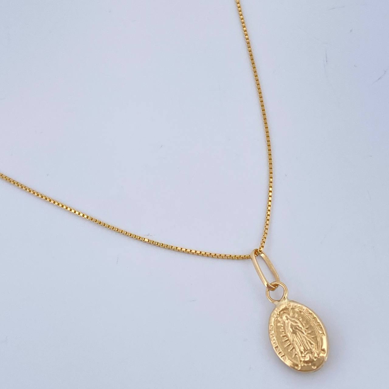 Set Venetian Chain and Pendant + Virgin of Guadalupe 1.3gr / 17 3/4 in / 18K Yellow Gold $