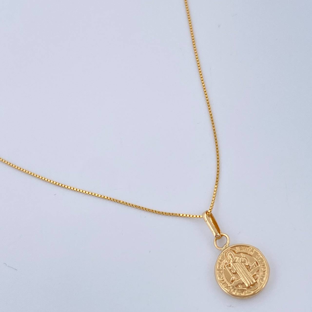Set Cadena y Dije Veneciana + San Benito 1.4gr / 17 3/4 in / Oro Amarillo 18K $
