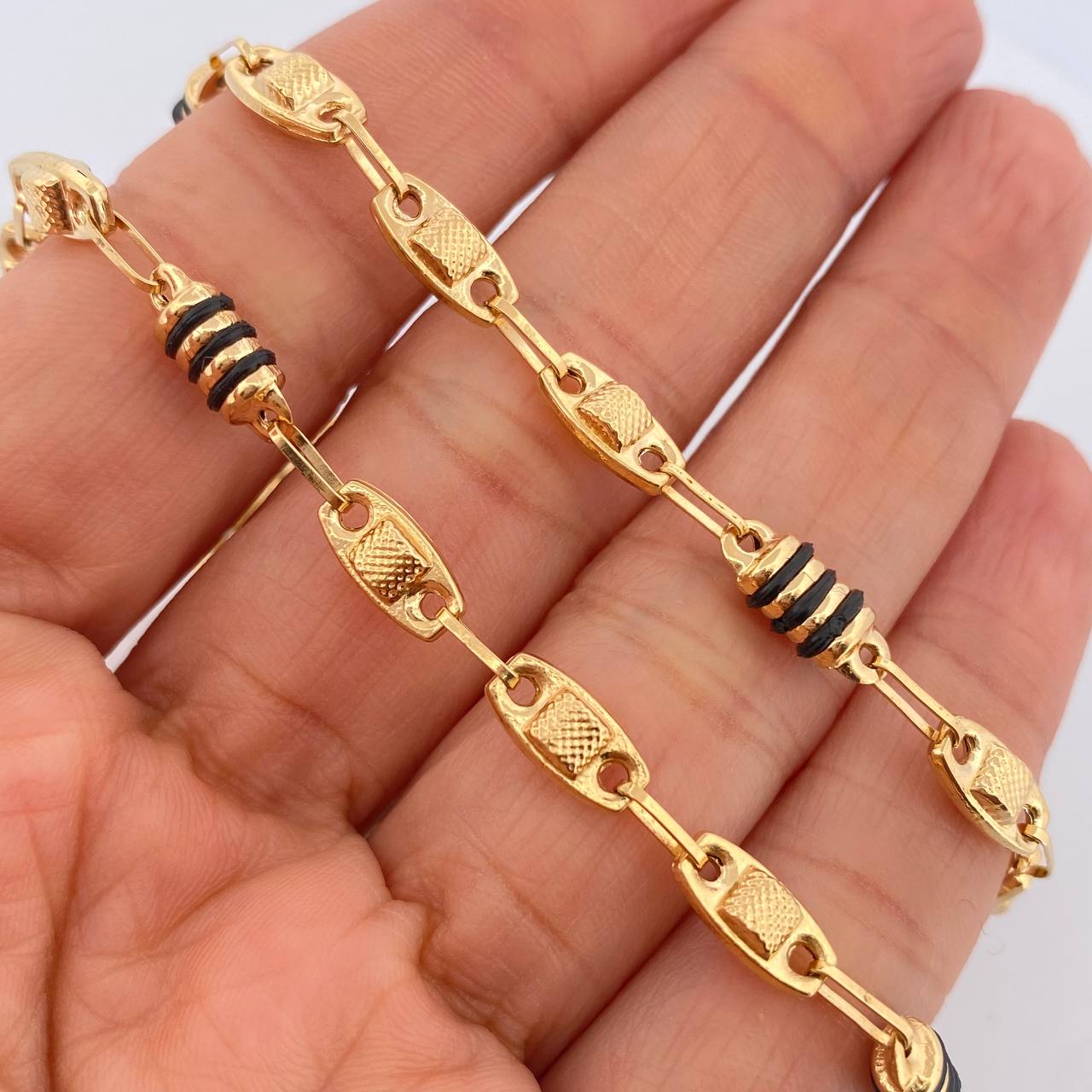 Cadena Rustica Barril Eslabon 13.25gr / 24 in / 5.06mm Oro Amarillo 18K $