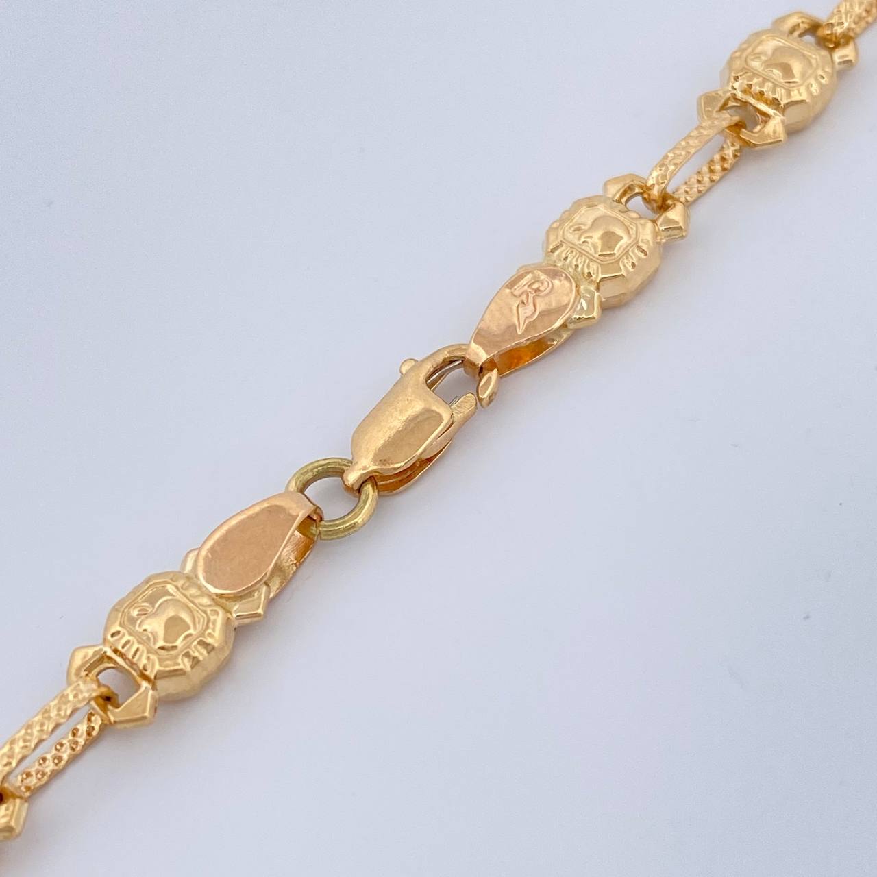Cadena Rustica Barril Tec 15.55gr / 24 1/4 in / 5.4mm Oro Amarillo 18K $