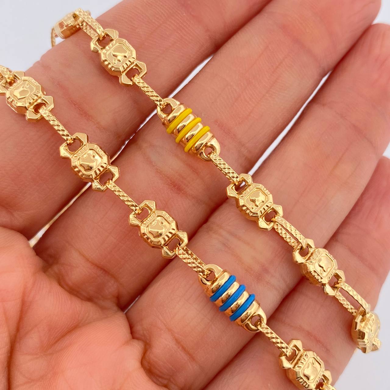 Cadena Rustica Barril Tec 15.55gr / 24 1/4 in / 5.4mm Oro Amarillo 18K $