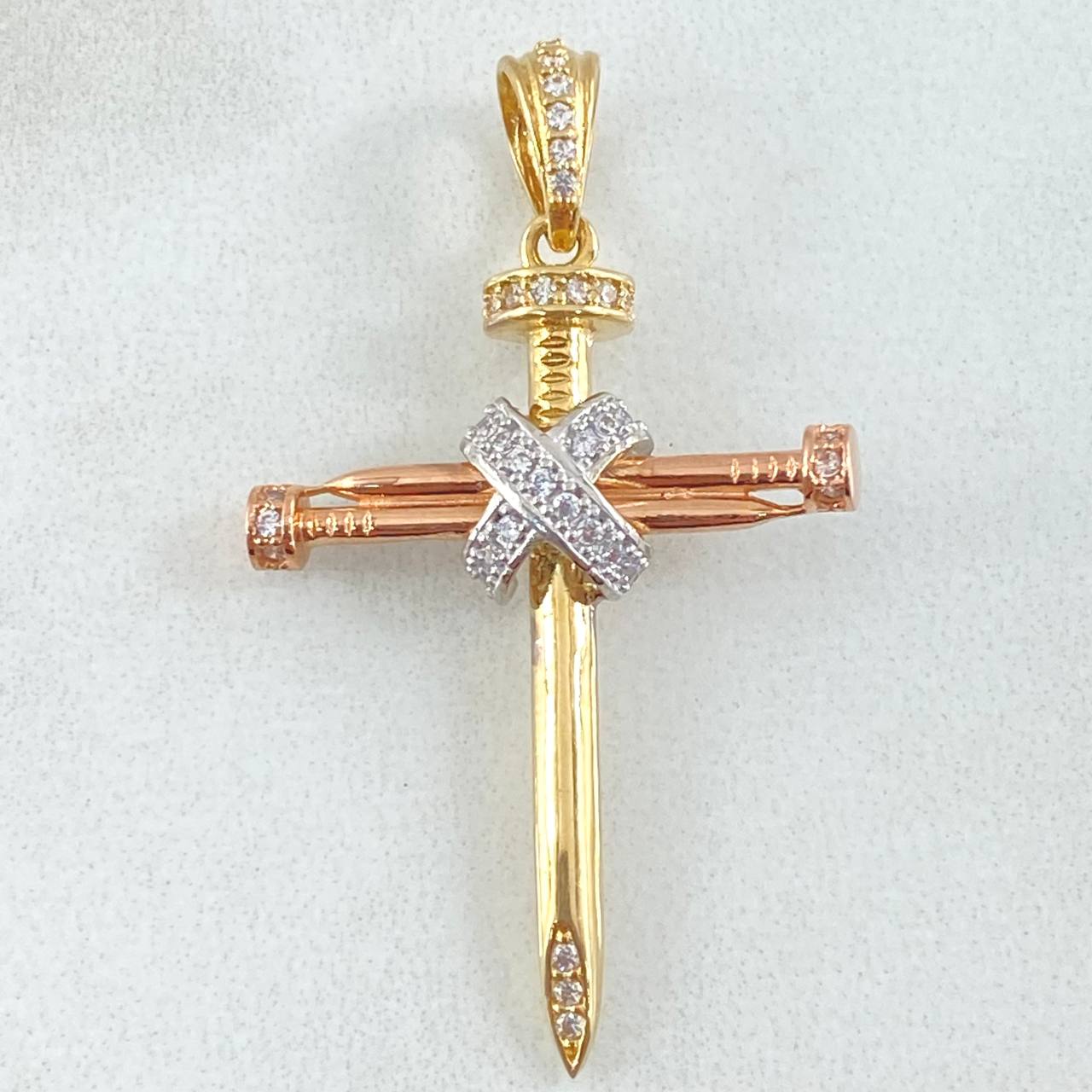 Pendant Penitence Nail 3.7gr / 4cm / 18K Gold ©