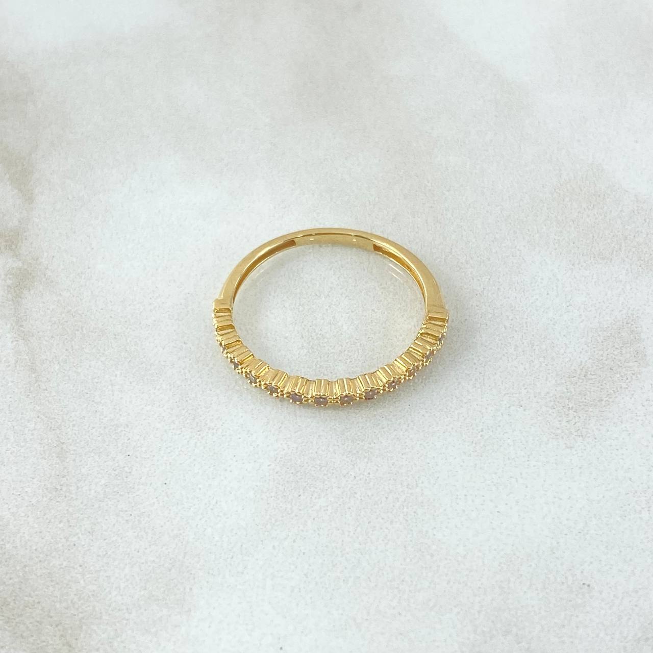 Anillo Ojos Carril Tupido 1.9gr / T7 1/4 / Circones Blancos Oro Amarillo 18K ©