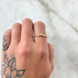 Anillo Ola Carril 1.25gr / T6 1/2 / Circones Blancos Oro Amarillo 18K *