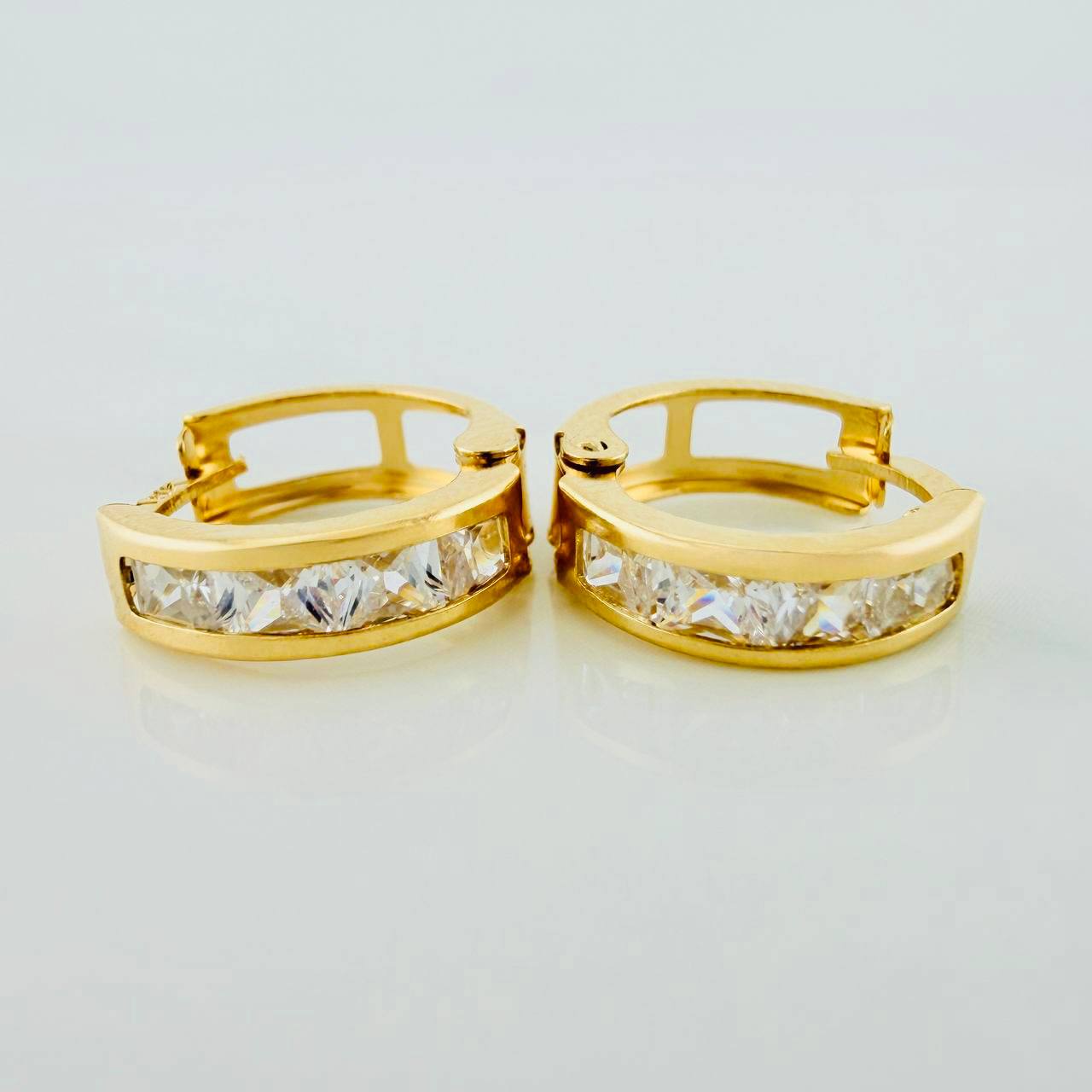 Hoop Earrings Carril 1.7g / 1/2 in / Yellow Gold 18K $