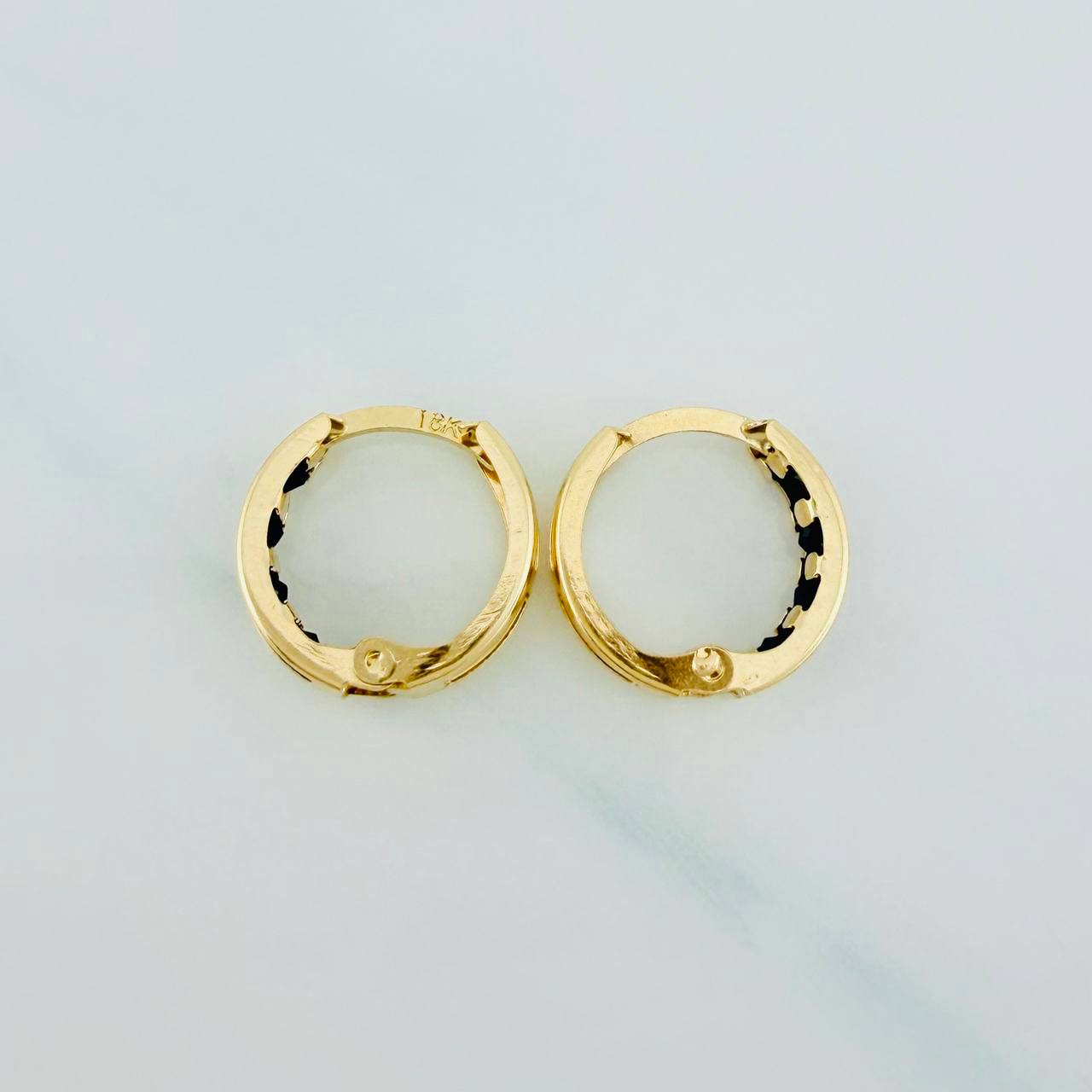 Hoop Earrings Carril 1.7 g / 1/2 in 18K Yellow Gold