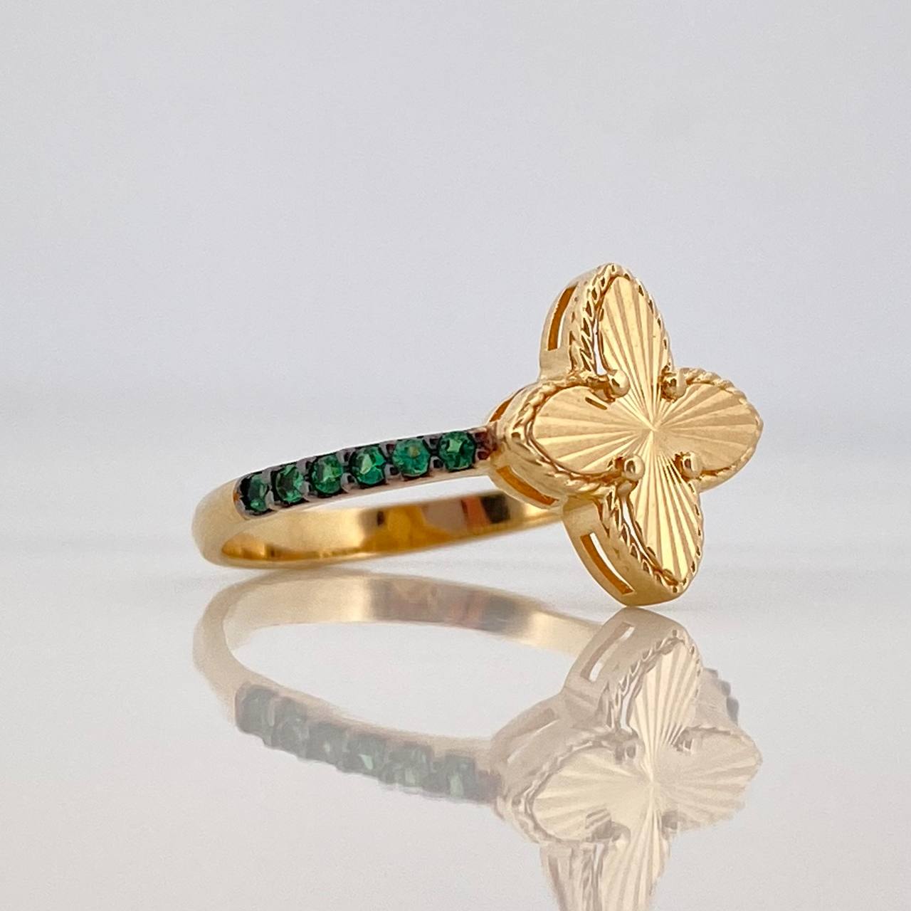 Clover Ring Tips 2.05 g / T6 1/2 Two Golds Black Yellow 18K