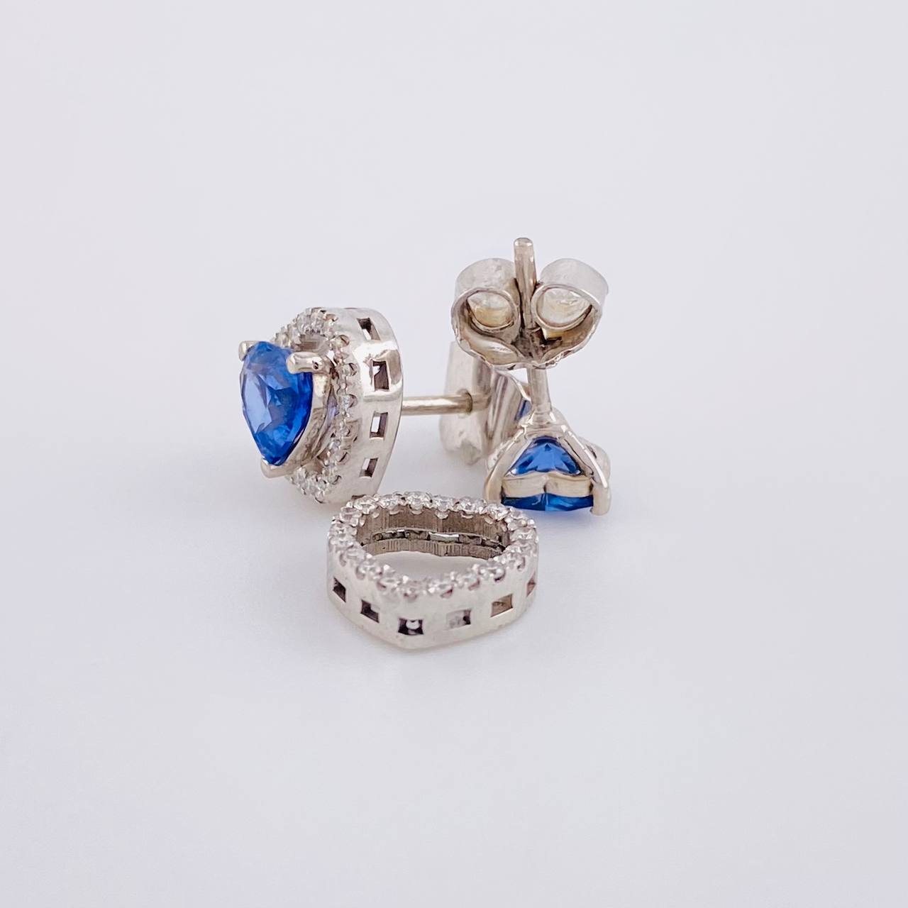 Topos Corazón Doble Zafiro 1.76pts Diamantes 20pts 4.15g / in / 9.6mm Oro Blanco 18K