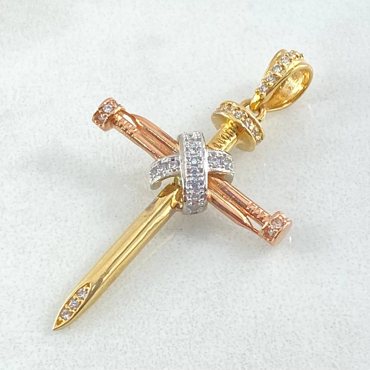 Pendant Penitence Nail 3.7gr / 4cm / 18K Gold ©