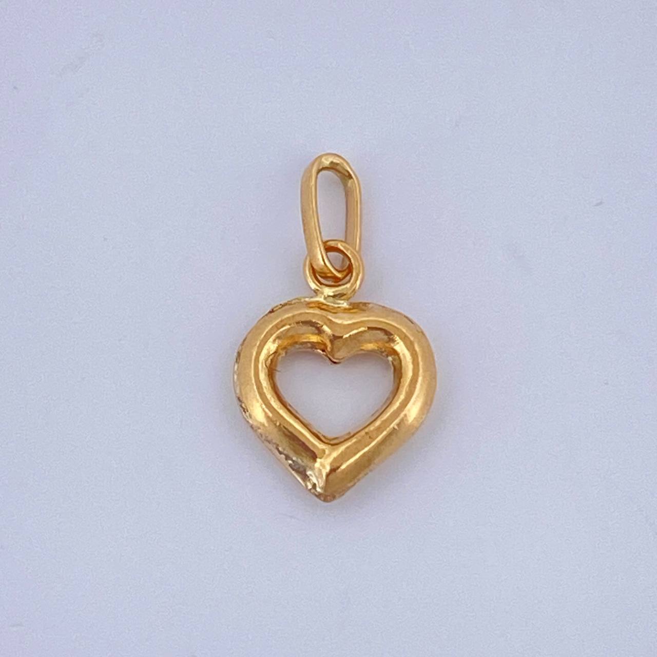 Heart Silhouette Pendant 0.35gr / 1/2 in / Yellow Gold 18K $