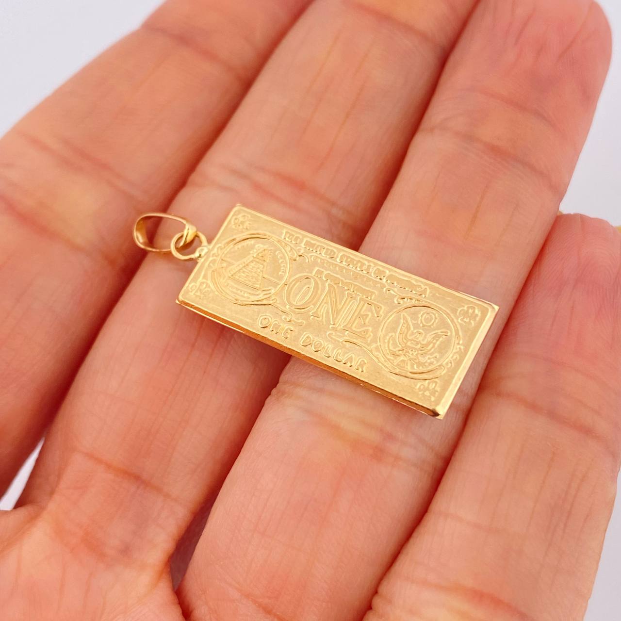 Dije One Dólar 1.65gr / 1 1/2 in / Oro Amarillo 18K $