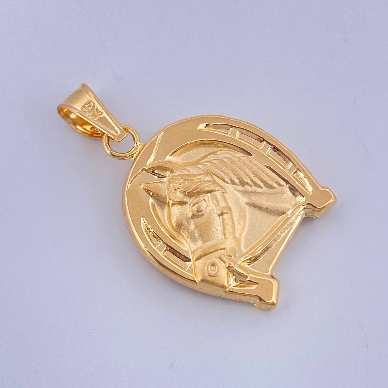 Horse Horseshoe Pendant 2.2gr / 1 1/4 in / Yellow Gold 18K $