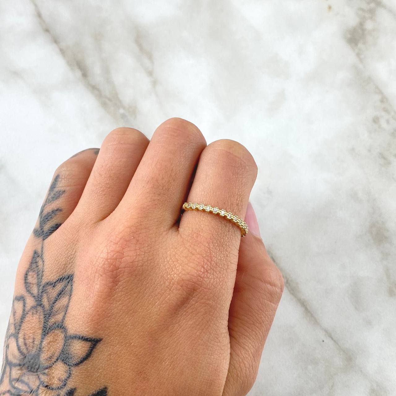 Dense Eye Channel Ring 1.75gr / T7 / 18K Yellow Gold ©