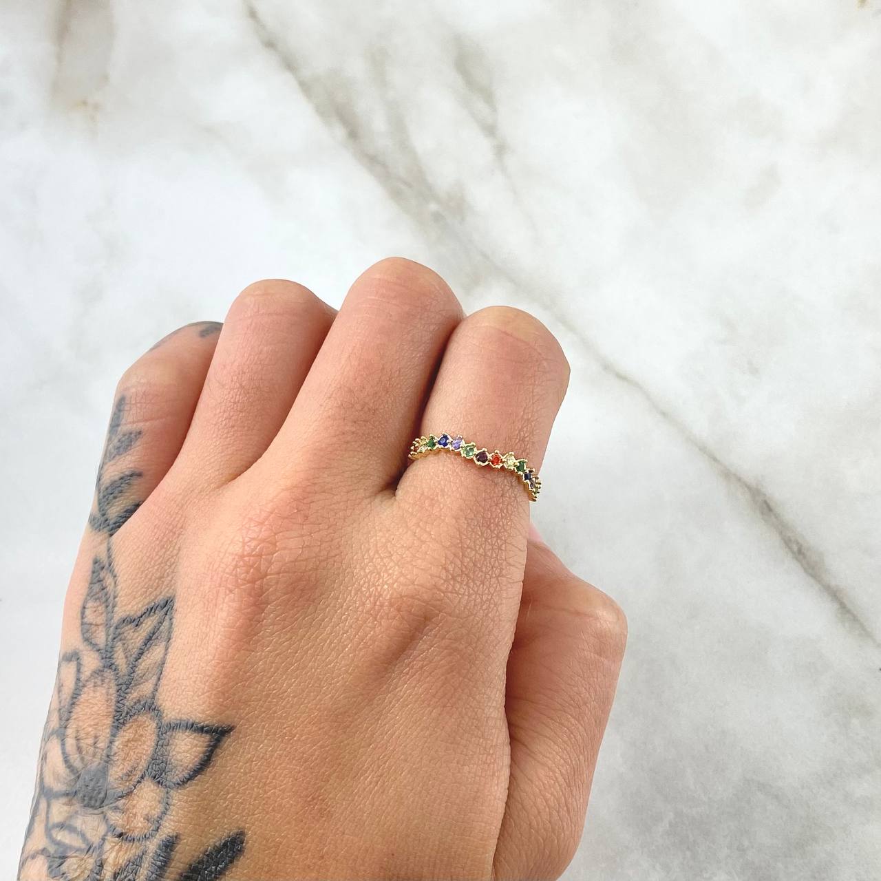 Wave Ring Track 1.15gr / T5 1/4 / Multicolor Zirconia Yellow Gold 18K