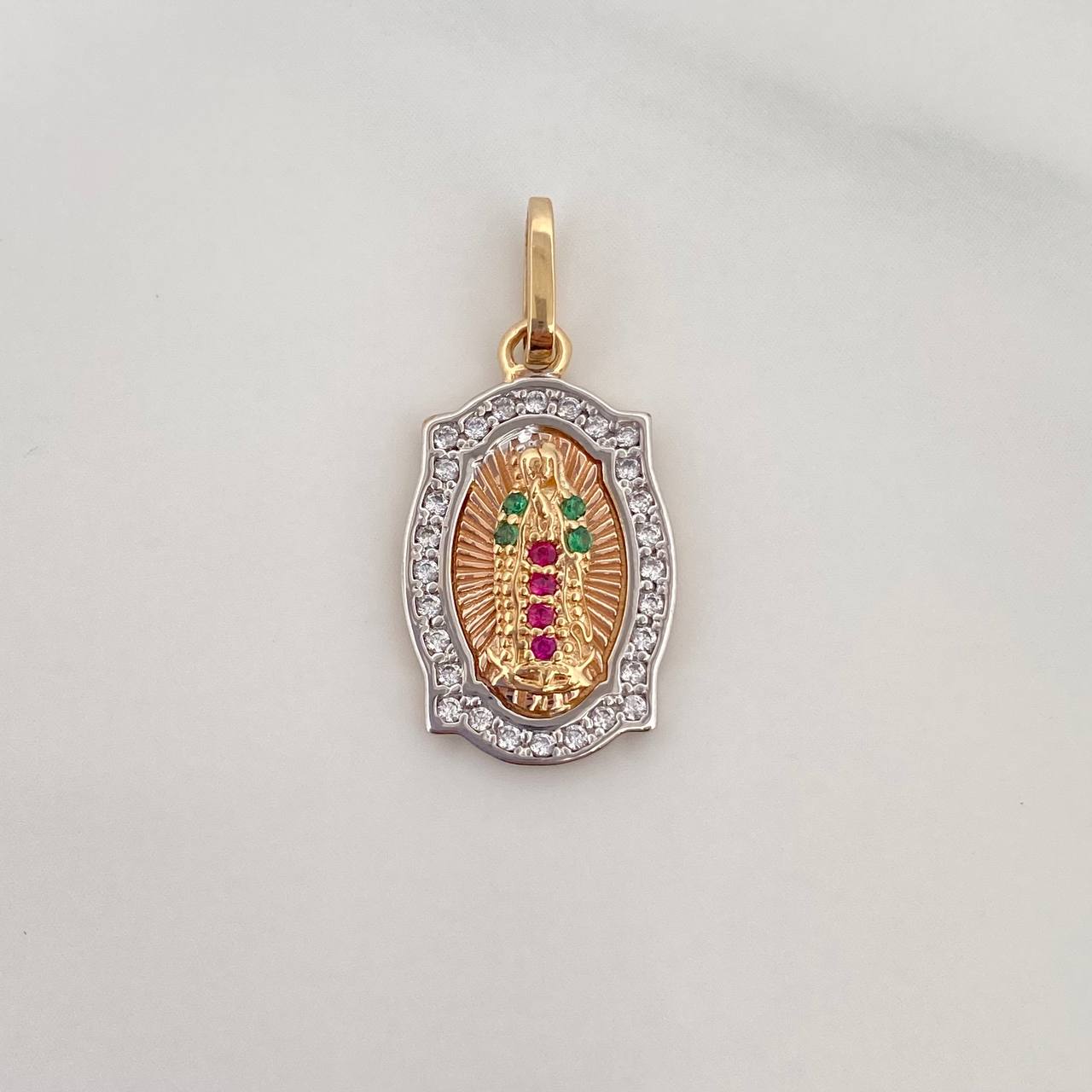 Pendant Virgin of Guadalupe 2.15 g / 1 in Three Golds 18K