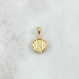 Dije Letra N Mate 0.6gr / 1.7cm / Circulo Cargador Bordeado Oro Amarillo 18K
