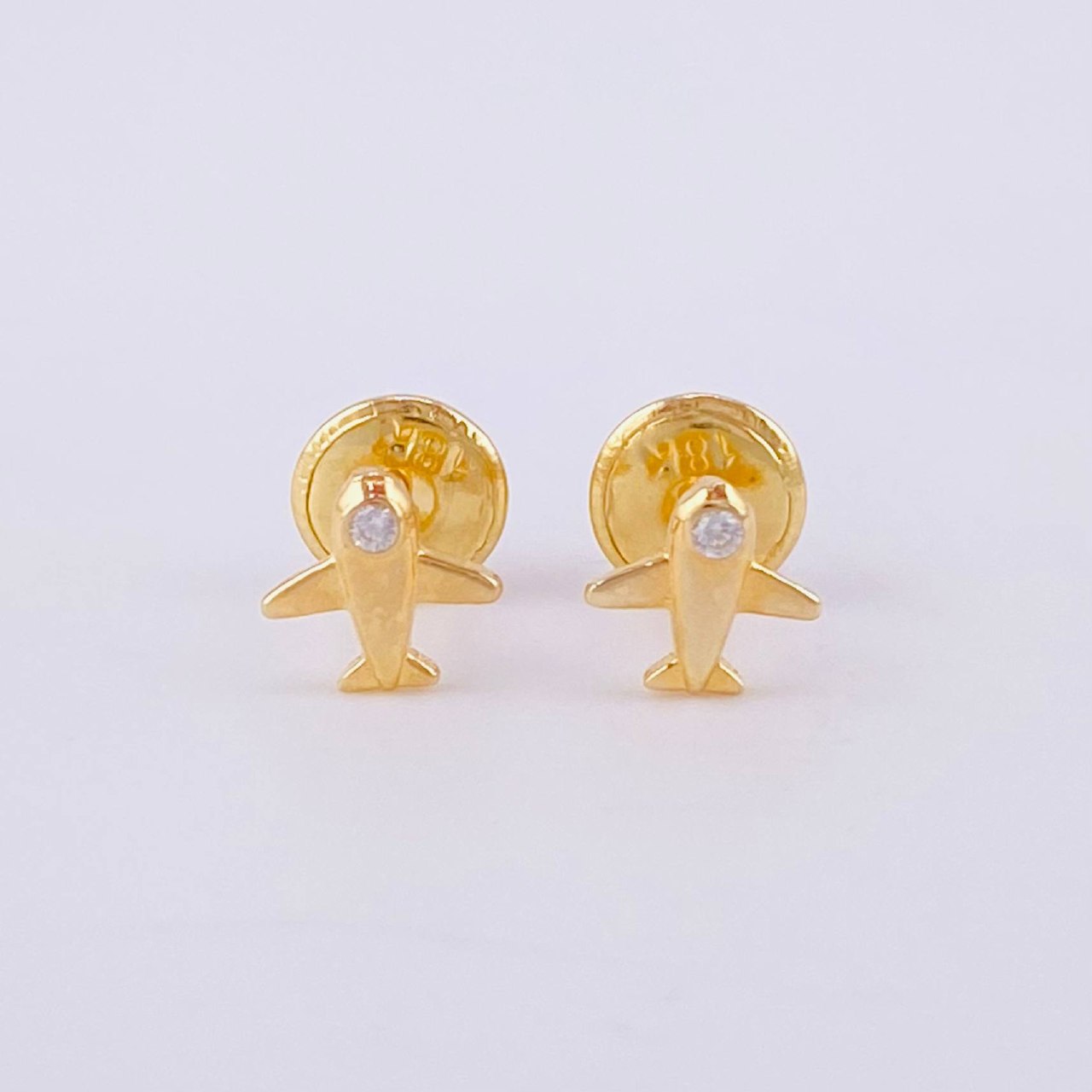 Stud Earrings Airplane 0.55g / in / 5.5mm Yellow Gold 18K